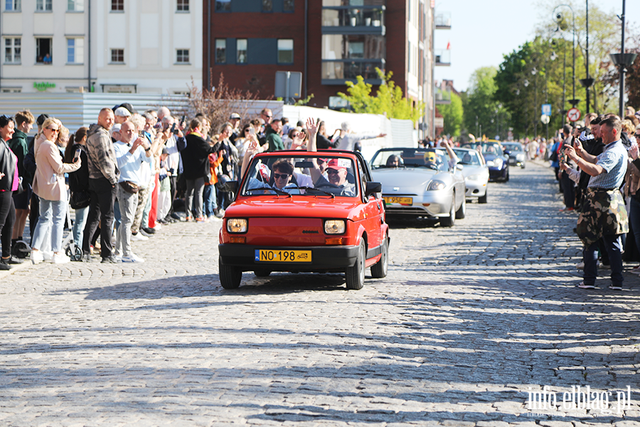Parada kabrioletw ulicami Starego Miasta., fot. 72