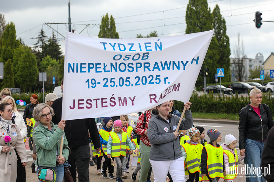 Marsz z okazji Tygodnia Osb Niepenosprawnych, fot. 22