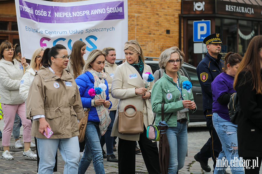 Marsz z okazji Tygodnia Osb Niepenosprawnych, fot. 38