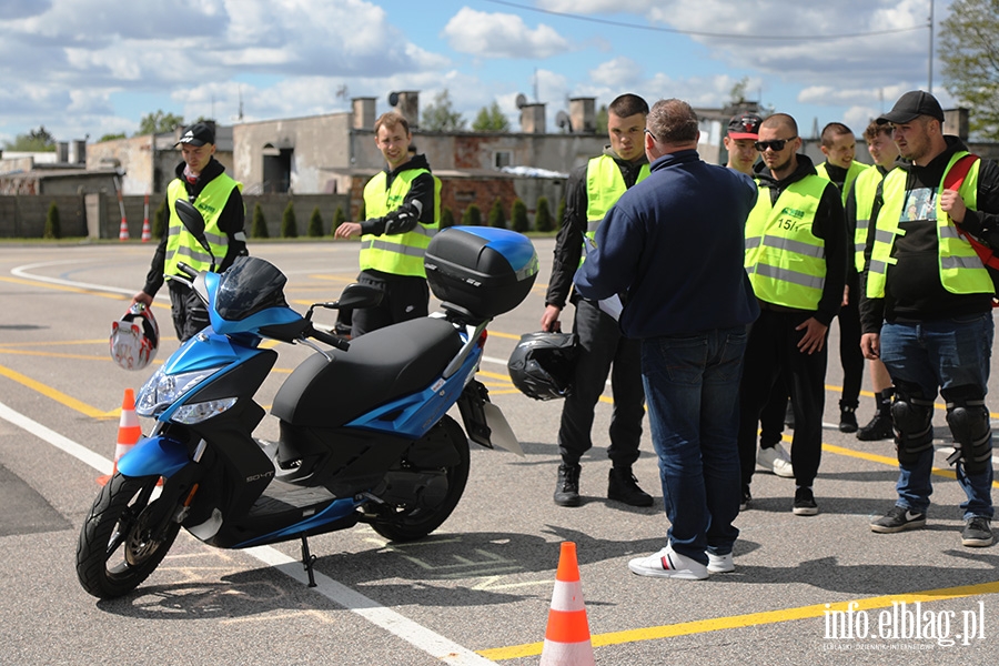 Modzi kierowcy walczyli w wojewdzkim finale turnieju motoryzacyjnego, fot. 19
