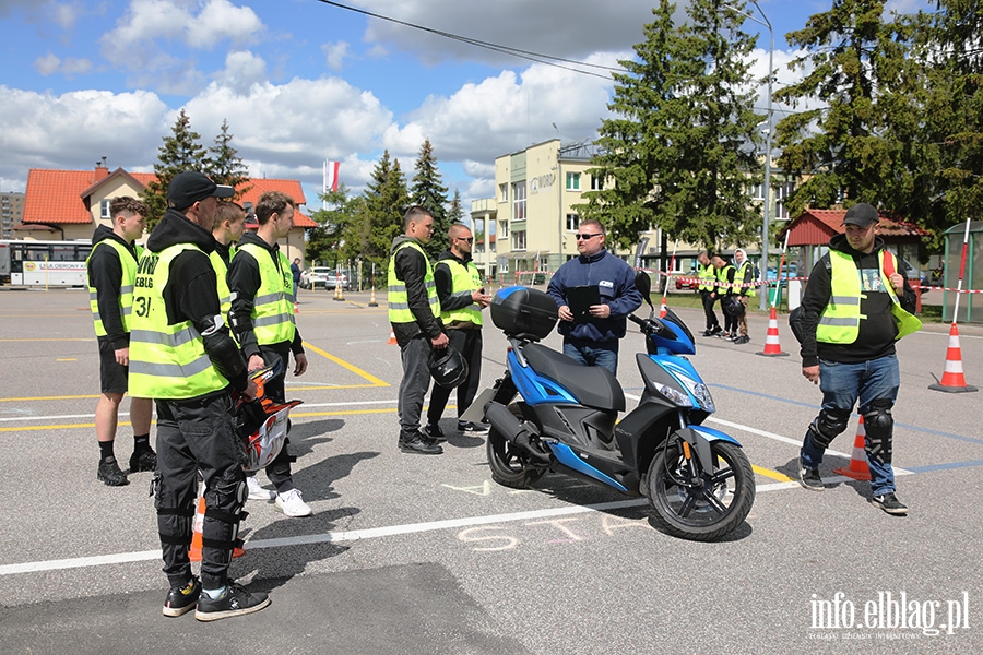 Modzi kierowcy walczyli w wojewdzkim finale turnieju motoryzacyjnego, fot. 20