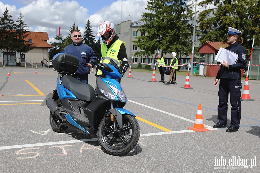 Modzi kierowcy walczyli w wojewdzkim finale turnieju motoryzacyjnego, fot. 21