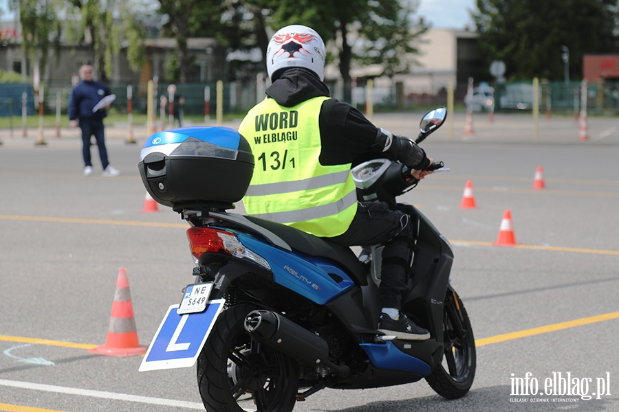Modzi kierowcy walczyli w wojewdzkim finale turnieju motoryzacyjnego, fot. 27