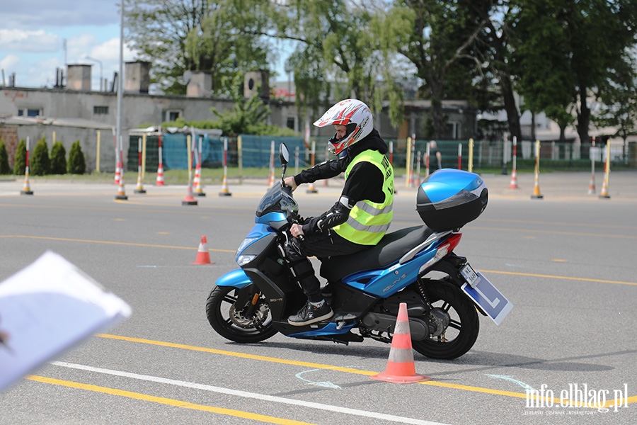 Modzi kierowcy walczyli w wojewdzkim finale turnieju motoryzacyjnego, fot. 28