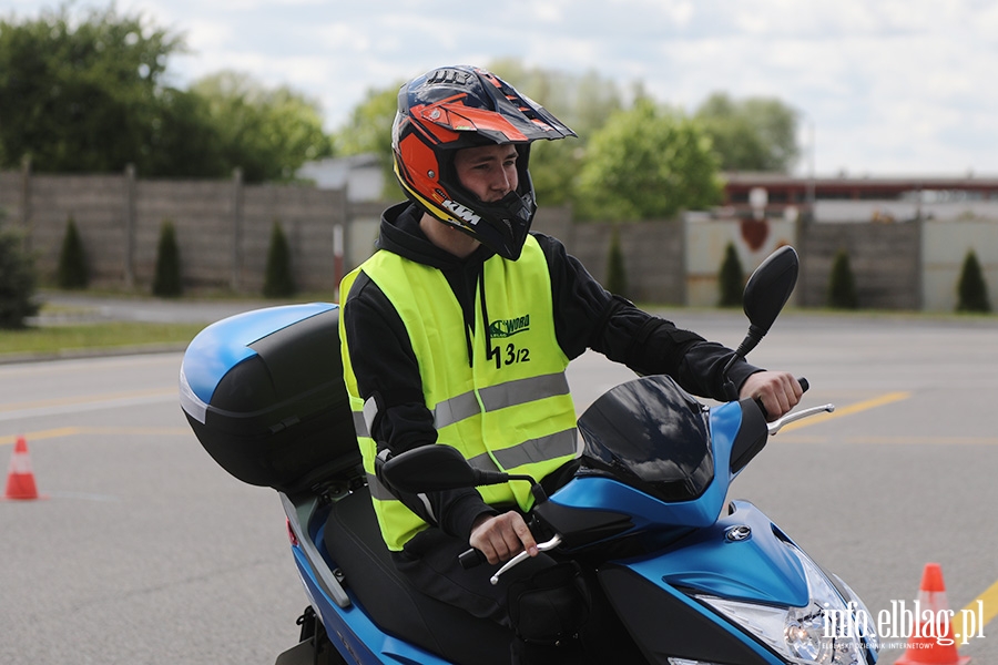 Modzi kierowcy walczyli w wojewdzkim finale turnieju motoryzacyjnego, fot. 34