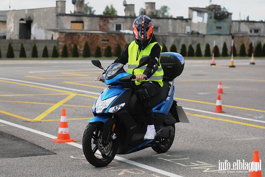 Modzi kierowcy walczyli w wojewdzkim finale turnieju motoryzacyjnego, fot. 37
