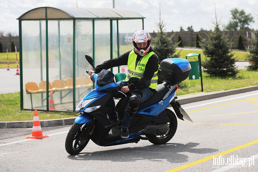 Modzi kierowcy walczyli w wojewdzkim finale turnieju motoryzacyjnego, fot. 39