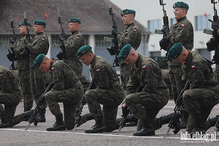 Pułk świętował po raz szósty. "Logistyka jest sercem armii", fot. 146