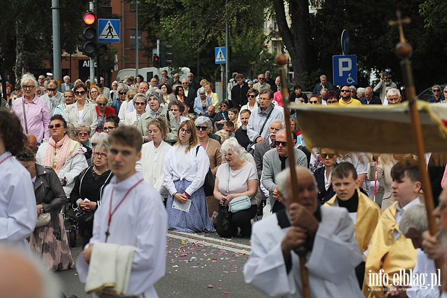 Ulicami Elblga przeszy procesje Boego Ciaa. Zobacz procesj na Starym Miecie, fot. 35