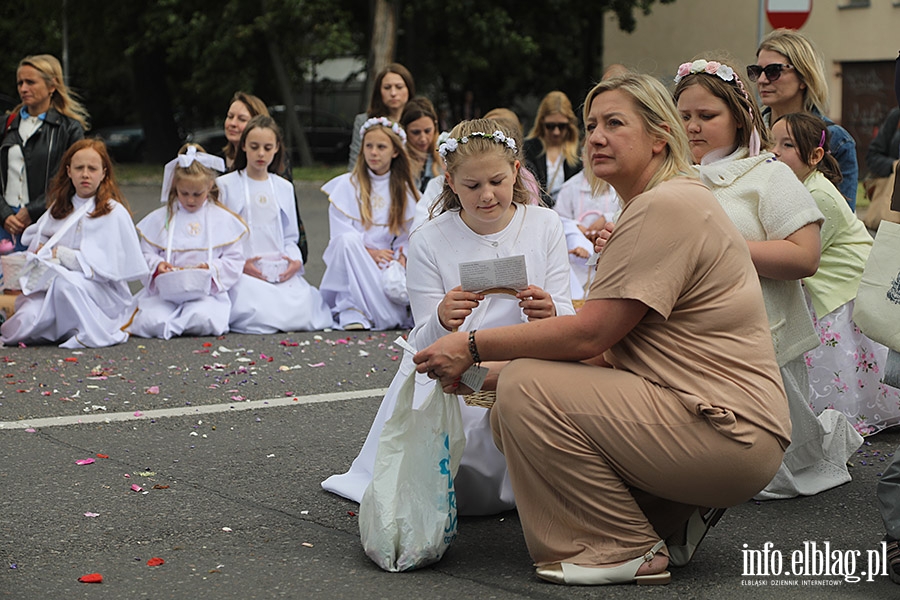 Ulicami Elblga przeszy procesje Boego Ciaa. Zobacz procesj na Starym Miecie, fot. 36