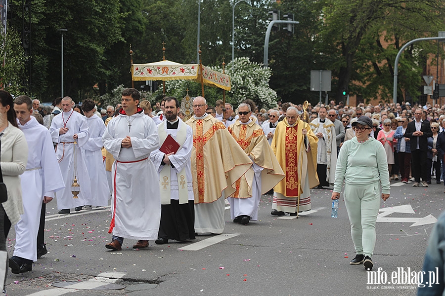 Ulicami Elblga przeszy procesje Boego Ciaa. Zobacz procesj na Starym Miecie, fot. 43