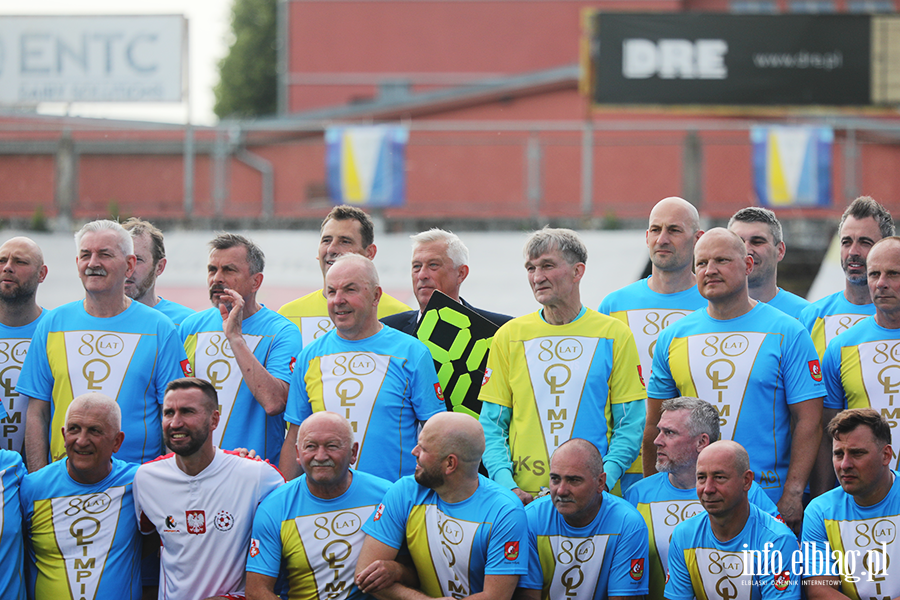 Wyjtkowy mecz. Oldboje Olimpii zagrali z reprezentantami Polski, fot. 24