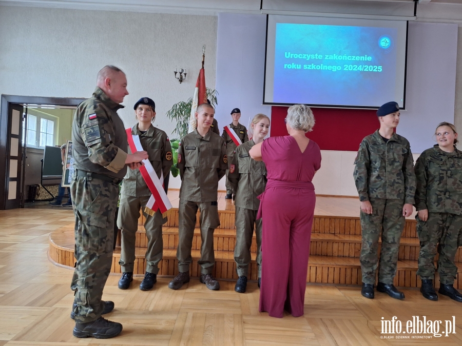 Zakoczenie roku szkolnego w Zespole Szk Ekonomicznych i Oglnoksztaccych, fot. 5