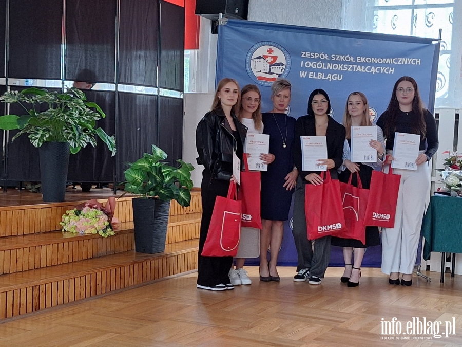 Zakoczenie roku szkolnego w Zespole Szk Ekonomicznych i Oglnoksztaccych, fot. 19