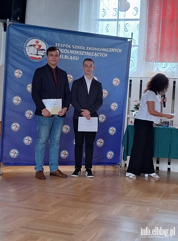 Zakoczenie roku szkolnego w Zespole Szk Ekonomicznych i Oglnoksztaccych, fot. 34
