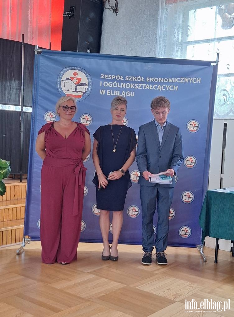 Zakoczenie roku szkolnego w Zespole Szk Ekonomicznych i Oglnoksztaccych, fot. 37
