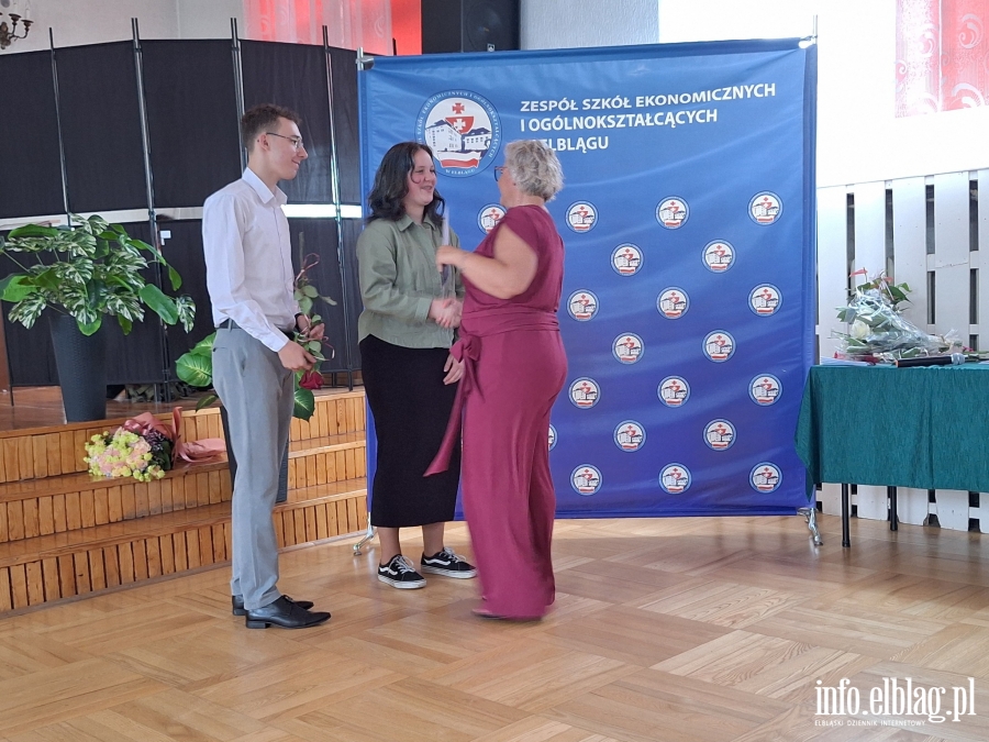 Zakoczenie roku szkolnego w Zespole Szk Ekonomicznych i Oglnoksztaccych, fot. 38