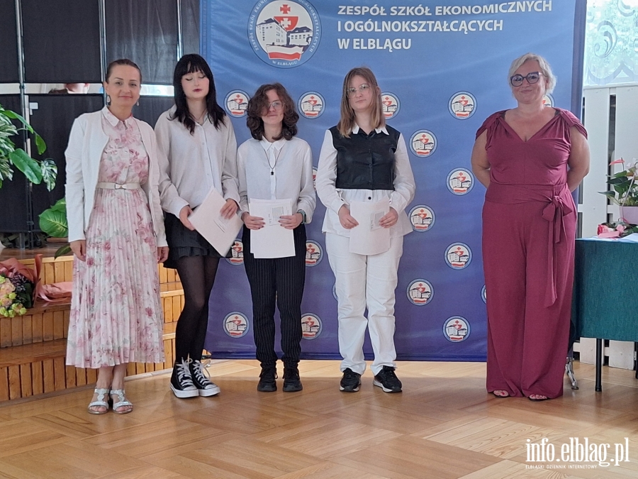 Zakoczenie roku szkolnego w Zespole Szk Ekonomicznych i Oglnoksztaccych, fot. 40
