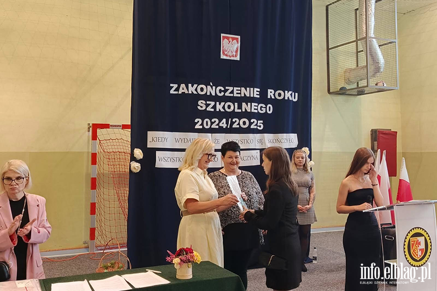 Zakończenie roku szkolnego 2024/2025 w Zespole Szkół Zawodowych nr 1 , fot. 35