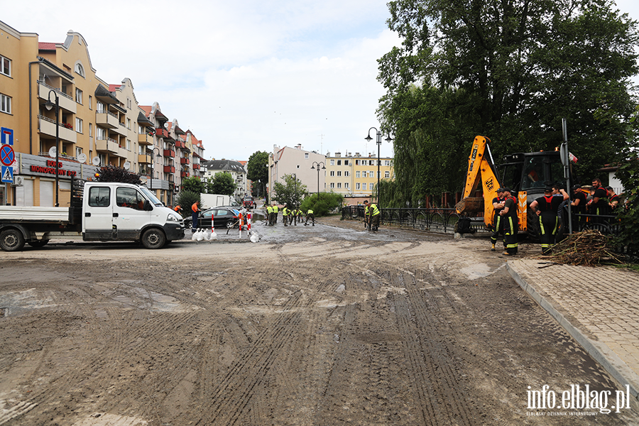 Poziom wody w Kumieli opada, sytuacja si stabilizuje, fot. 10