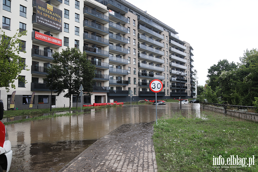 Poziom wody w Kumieli opada, sytuacja si stabilizuje, fot. 20