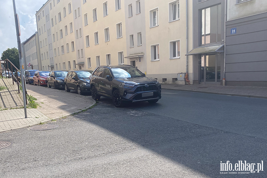 Mistrzowie Parkowania w Elblgu (cz 410), fot. 3