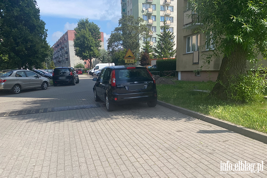 Mistrzowie Parkowania w Elblgu (cz 410), fot. 4