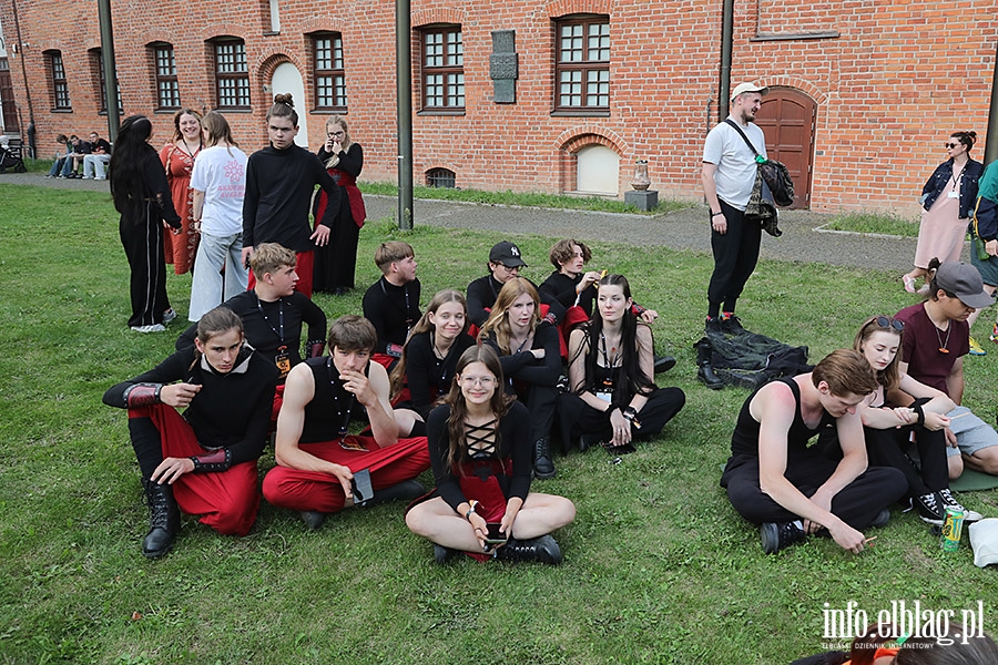 "Gentlemen's Circus", czyli onglerka, elegancja i humor, fot. 4