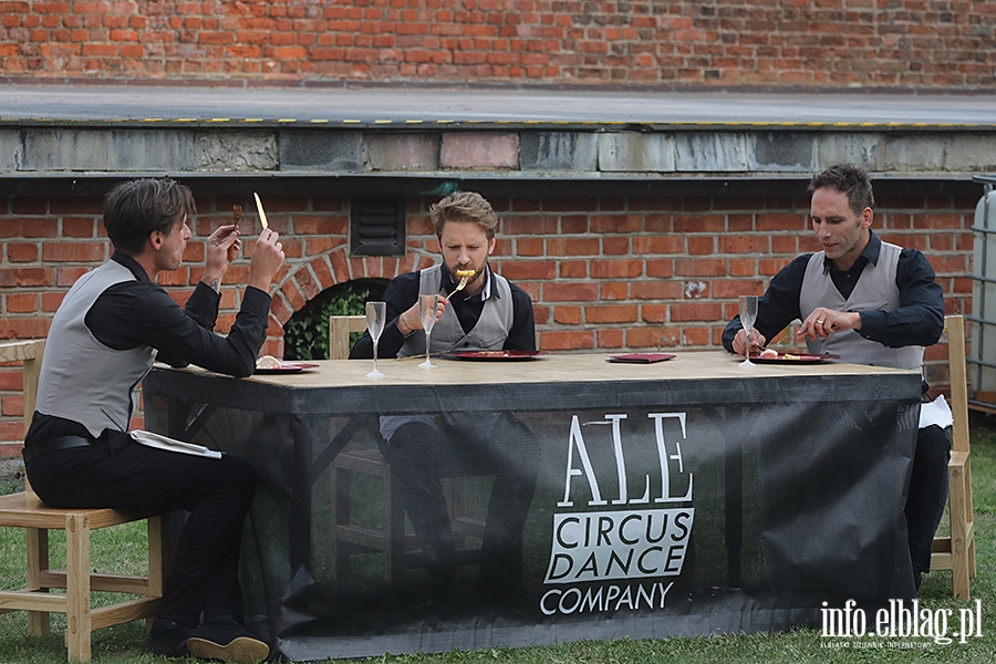 "Gentlemen's Circus", czyli onglerka, elegancja i humor, fot. 16