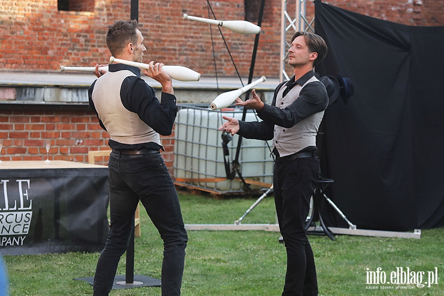 "Gentlemen's Circus", czyli onglerka, elegancja i humor, fot. 22