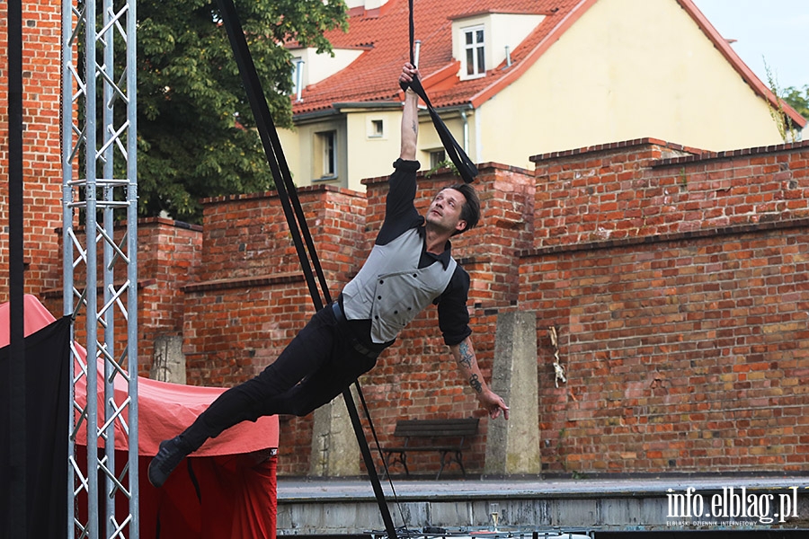 "Gentlemen's Circus", czyli onglerka, elegancja i humor, fot. 33