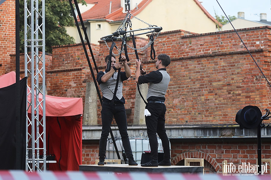 "Gentlemen's Circus", czyli onglerka, elegancja i humor, fot. 35