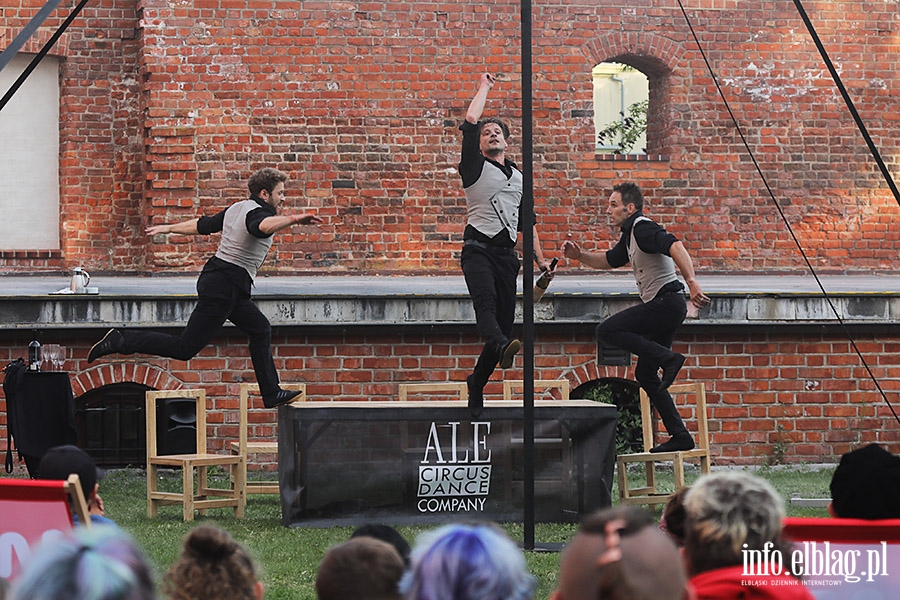 "Gentlemen's Circus", czyli onglerka, elegancja i humor, fot. 62