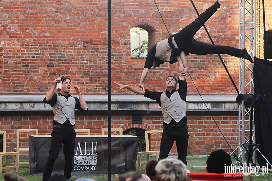 "Gentlemen's Circus", czyli onglerka, elegancja i humor, fot. 64