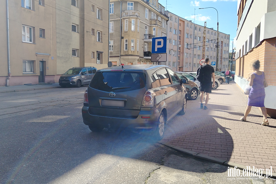 Mistrzowie Parkowania w Elblgu (cz 417), fot. 12
