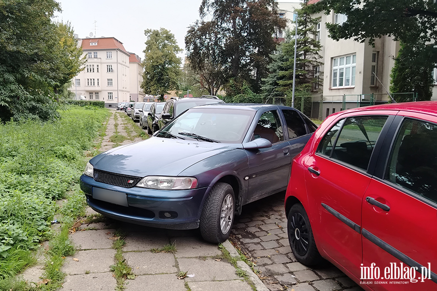 Mistrzowie Parkowania w Elbl�gu (cz�� 420), fot. 12