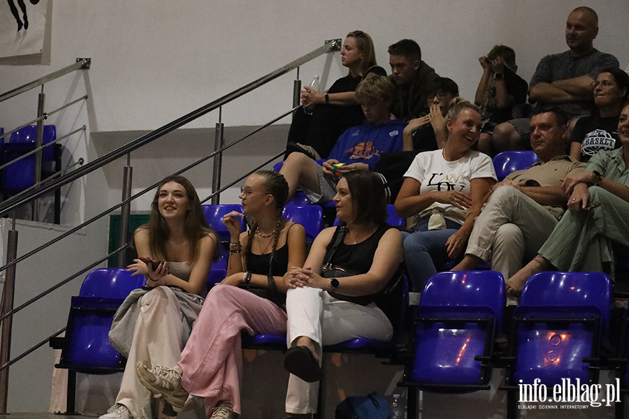 Energa Basketball Elblg vs TKM Wocawek, fot. 100