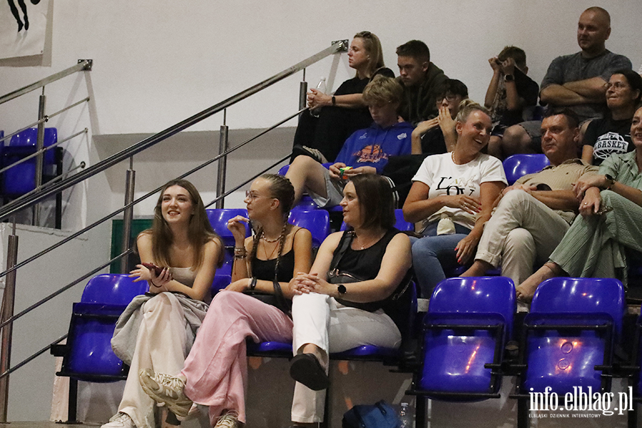 Energa Basketball Elblg vs TKM Wocawek, fot. 99