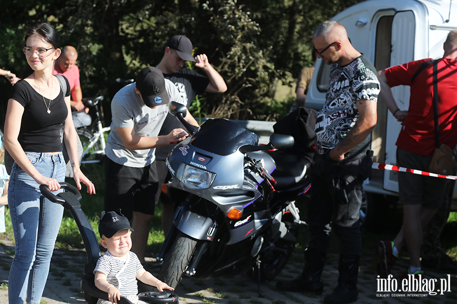 Klasyki motoryzacji pod Gr Chrobrego, fot. 1