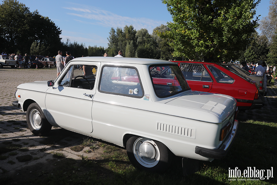 Klasyki motoryzacji pod Gr Chrobrego, fot. 16