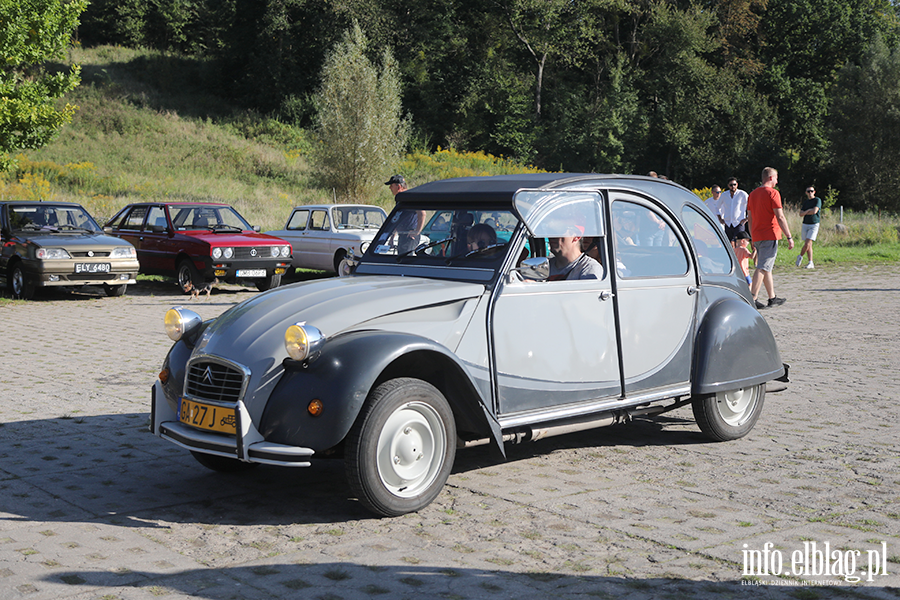 Klasyki motoryzacji pod Gr Chrobrego, fot. 21