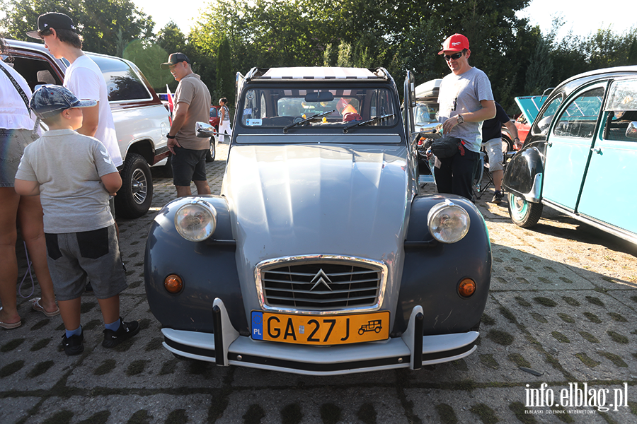 Klasyki motoryzacji pod Gr Chrobrego, fot. 44