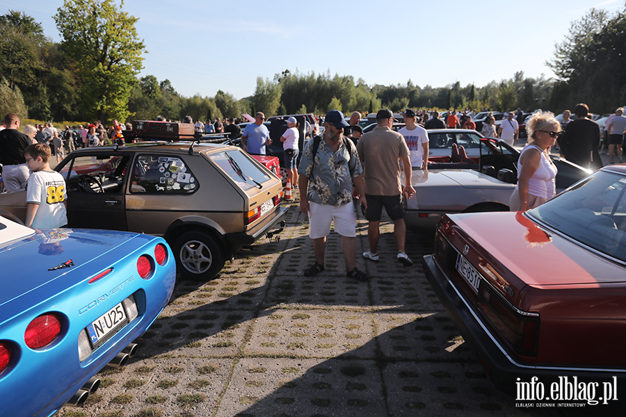 Klasyki motoryzacji pod Gr Chrobrego, fot. 51