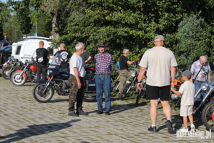Klasyki motoryzacji pod Gr Chrobrego, fot. 67