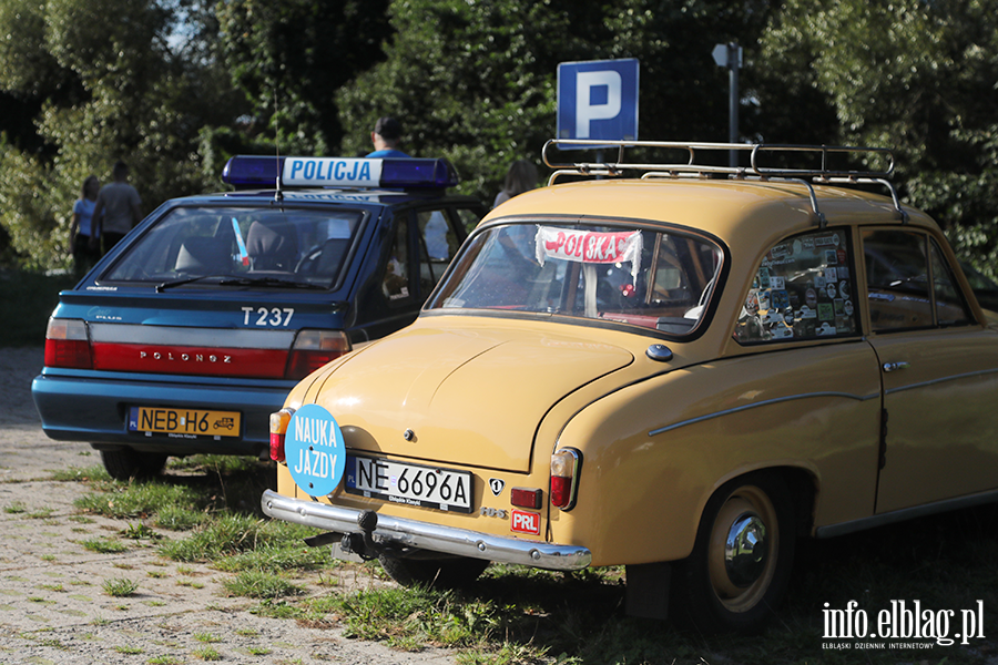 Klasyki motoryzacji pod Gr Chrobrego, fot. 76