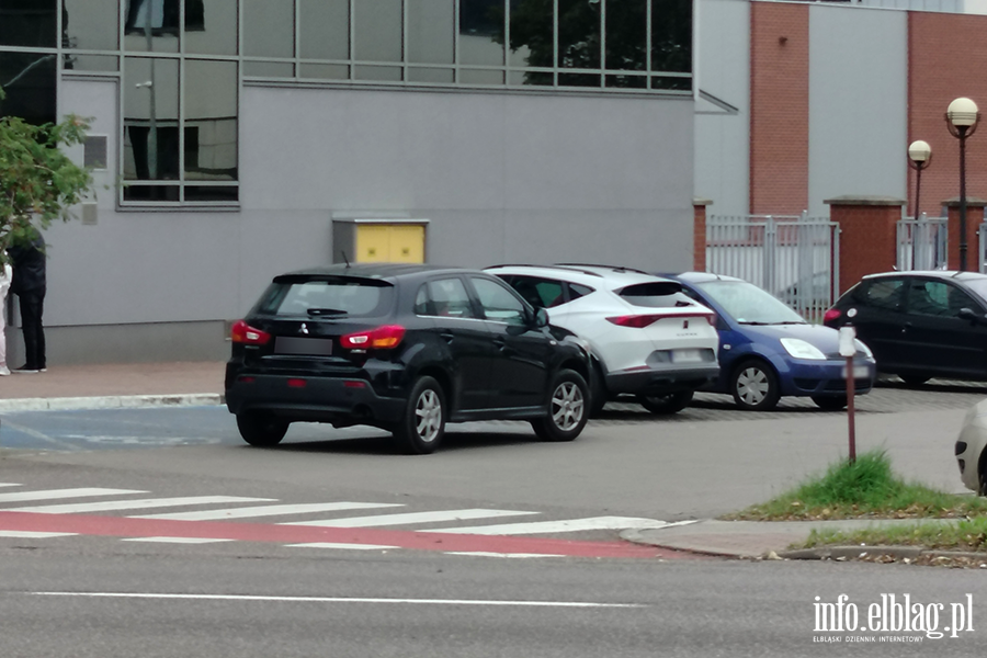 Mistrzowie Parkowania w Elblgu (cz 421), fot. 3