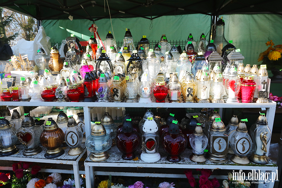 Elblanie odwiedzili groby bliskich, fot. 8