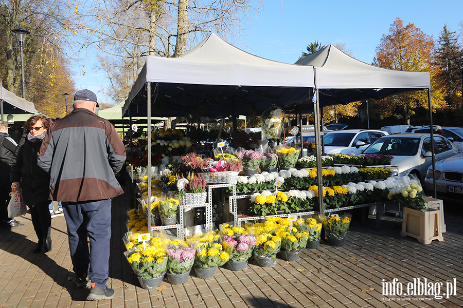 Elblanie odwiedzili groby bliskich, fot. 10