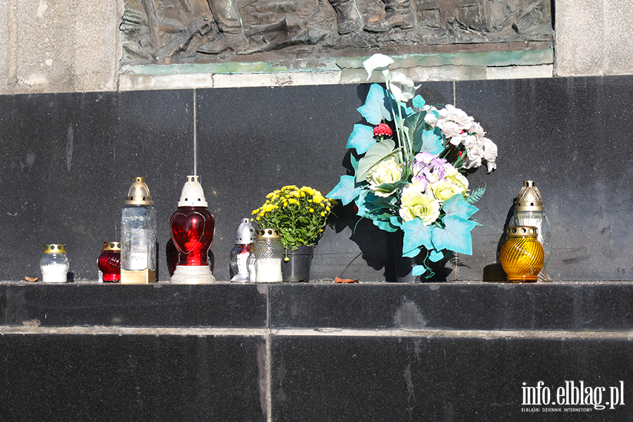 Elblanie odwiedzili groby bliskich, fot. 19