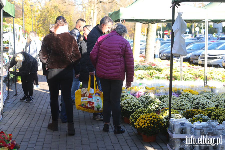 Elblanie odwiedzili groby bliskich, fot. 26